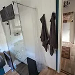 Inselviertel In Bester Lage - Eigener Eingang - Selbstaendiger Check In 威廉港