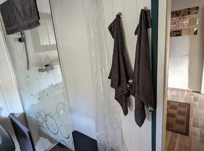 Inselviertel In Bester Lage - Eigener Eingang - Selbstaendiger Check In Wilhelmshaven